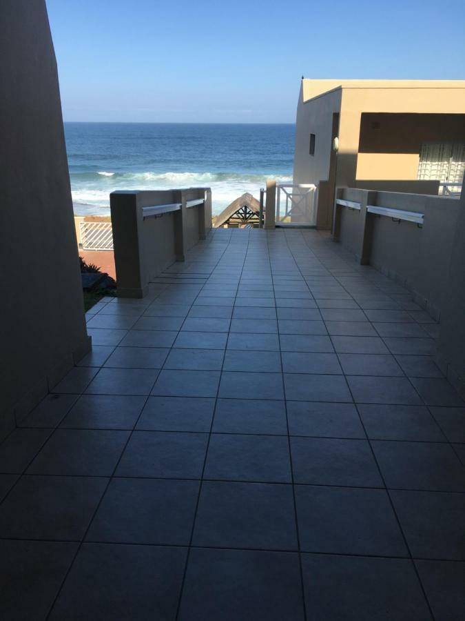 11 Waterfront Umdloti Appartement Buitenkant foto
